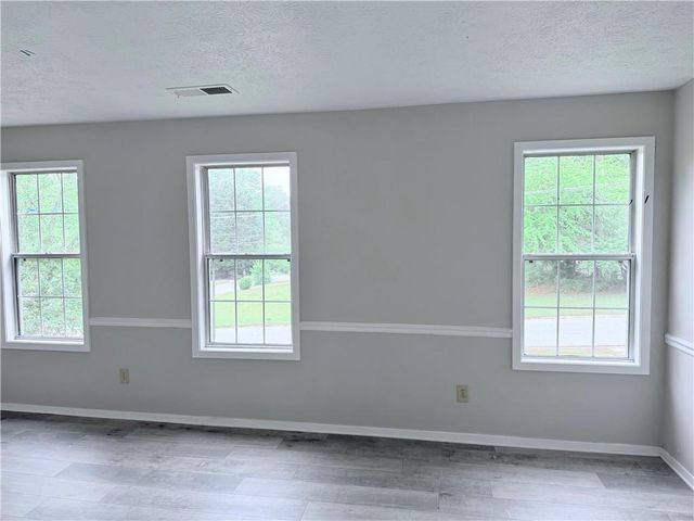 2535 Selman Dr, Duluth, GA 30096