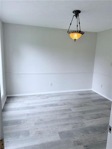 2535 Selman Dr, Duluth, GA 30096