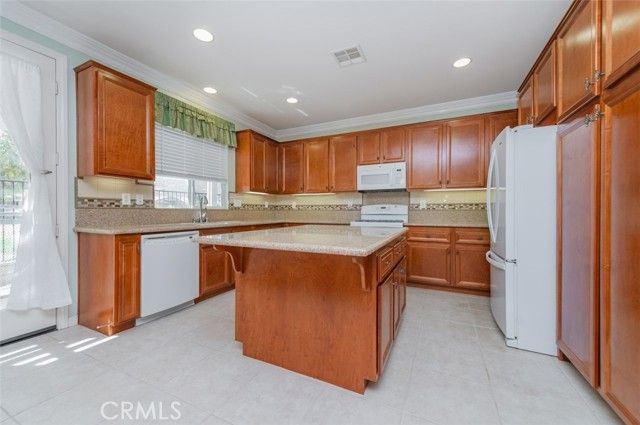 565 Pooley, Hemet, CA 92545