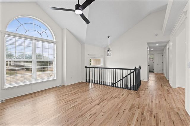 1106 Creekside Court, Raymore, MO 64083