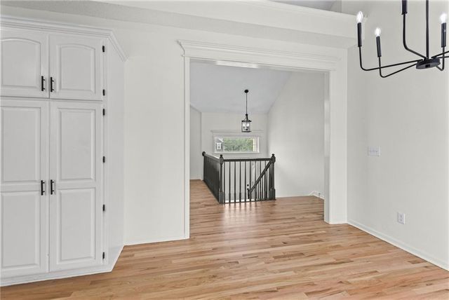 1106 Creekside Court, Raymore, MO 64083