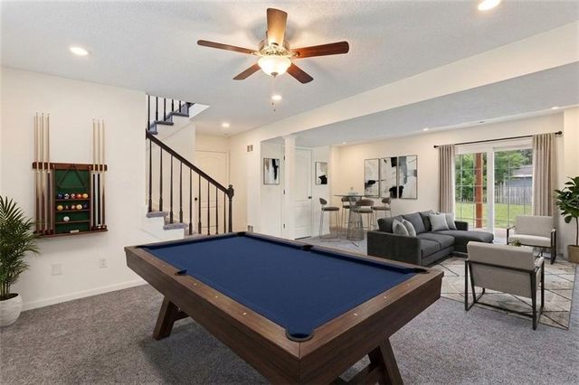 1106 Creekside Court, Raymore, MO 64083