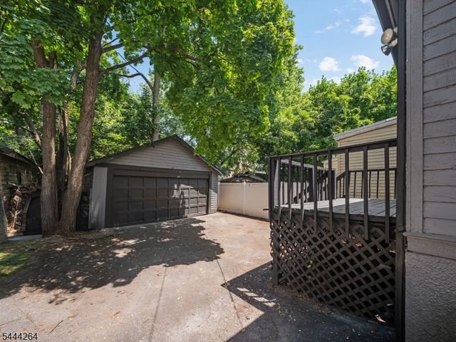 12 Clifford St, East Orange City, NJ 07018