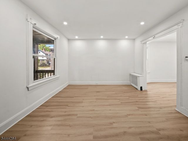 12 Clifford St, East Orange City, NJ 07018