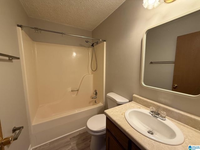 1937 SPRINGLAKE COURT, Birmingham, AL 35215