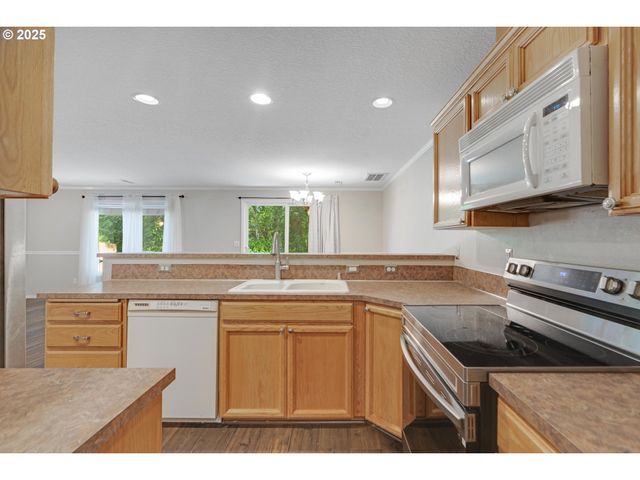 1816 Sw 6TH St, Battle Ground, WA 98604