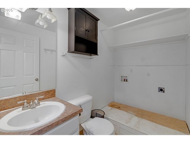 1816 Sw 6TH St, Battle Ground, WA 98604