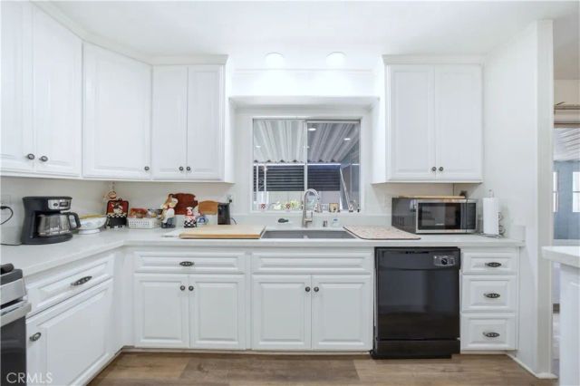 2201 Lake View, La Habra, CA 90631