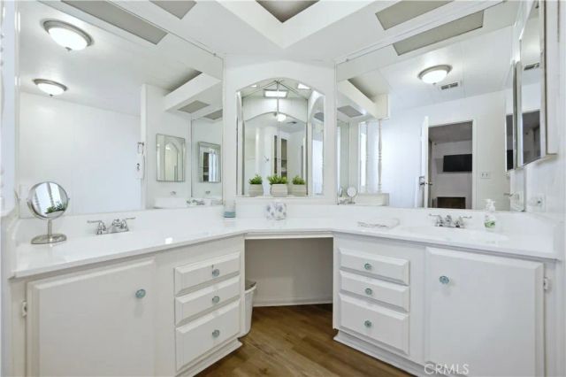 2201 Lake View, La Habra, CA 90631