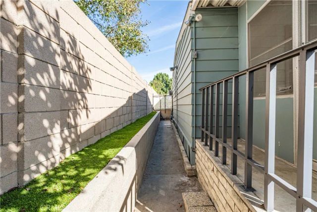 2201 Lake View, La Habra, CA 90631