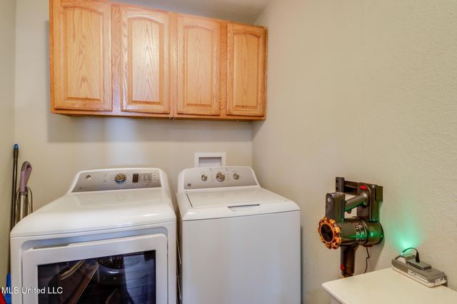 144 Sycamore Drive, Pass Christian, MS 39571