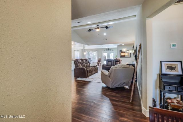 144 Sycamore Drive, Pass Christian, MS 39571