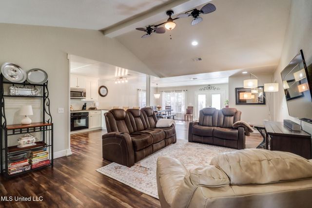 144 Sycamore Drive, Pass Christian, MS 39571