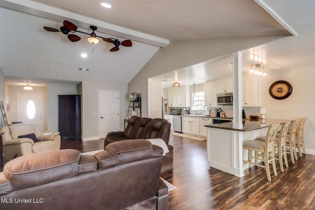 144 Sycamore Drive, Pass Christian, MS 39571