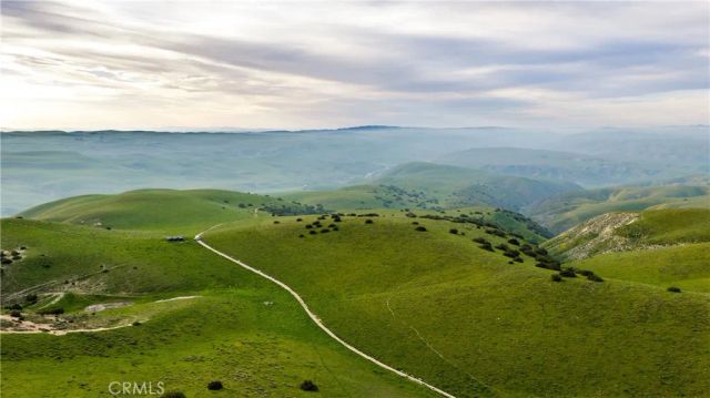 8050 Bitterwater Road, Shandon, CA 93461