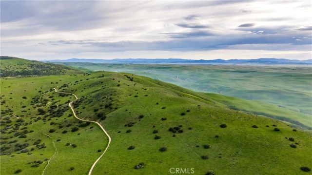 8050 Bitterwater Road, Shandon, CA 93461