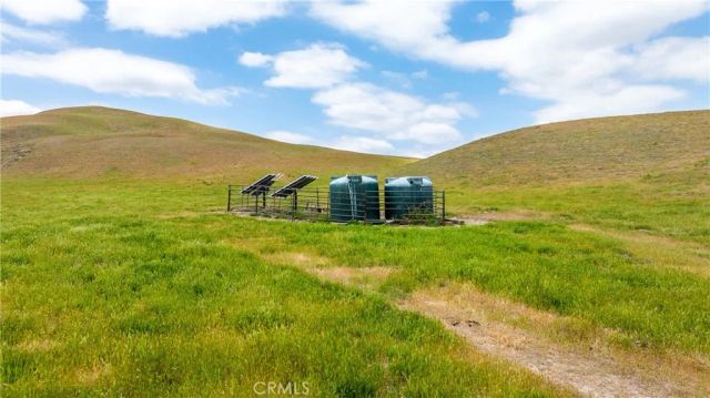 8050 Bitterwater Road, Shandon, CA 93461