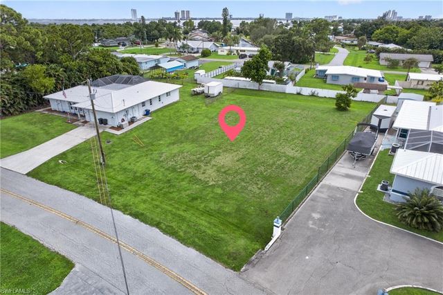 244 E Mariana AVE, North Fort Myers, FL 33917