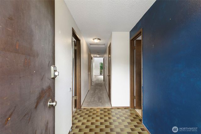 2321 Wheaton Wy, Bremerton, WA 98310