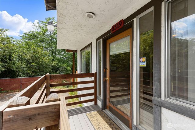 2321 Wheaton Wy, Bremerton, WA 98310