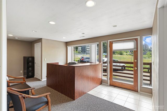 2321 Wheaton Wy, Bremerton, WA 98310