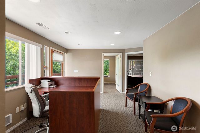 2321 Wheaton Wy, Bremerton, WA 98310