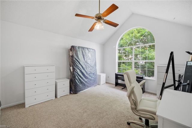 720 Inlet Quay Apt F, Chesapeake, VA 23320