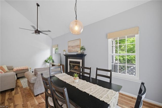 720 Inlet Quay Apt F, Chesapeake, VA 23320