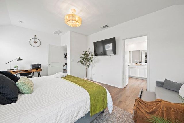 416 Golden Grove PKWY, San Marcos, TX 78666