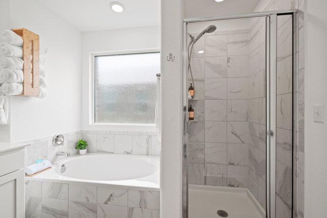 416 Golden Grove PKWY, San Marcos, TX 78666