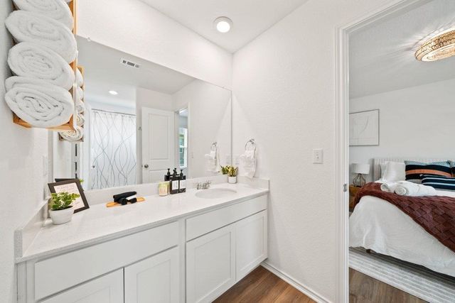 416 Golden Grove PKWY, San Marcos, TX 78666