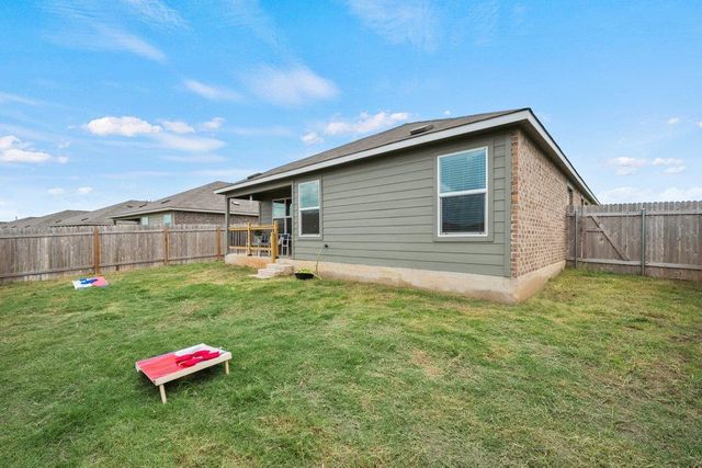 416 Golden Grove PKWY, San Marcos, TX 78666