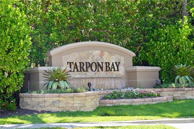 1634 Tarpon Bay DR S # 102, Naples, FL 34119