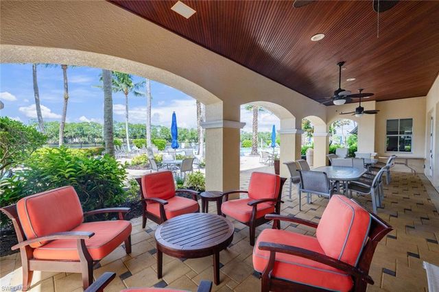 1634 Tarpon Bay DR S # 102, Naples, FL 34119