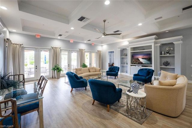 1634 Tarpon Bay DR S # 102, Naples, FL 34119