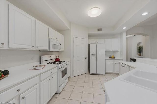 1634 Tarpon Bay DR S # 102, Naples, FL 34119