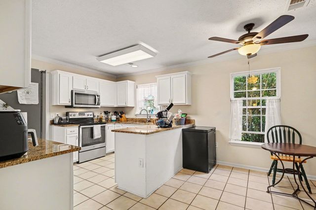 2033 Chadbury Ln., Myrtle Beach, SC 29588