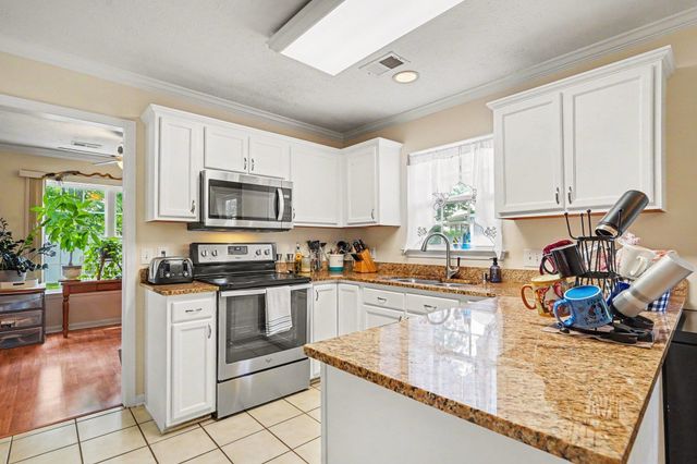 2033 Chadbury Ln., Myrtle Beach, SC 29588