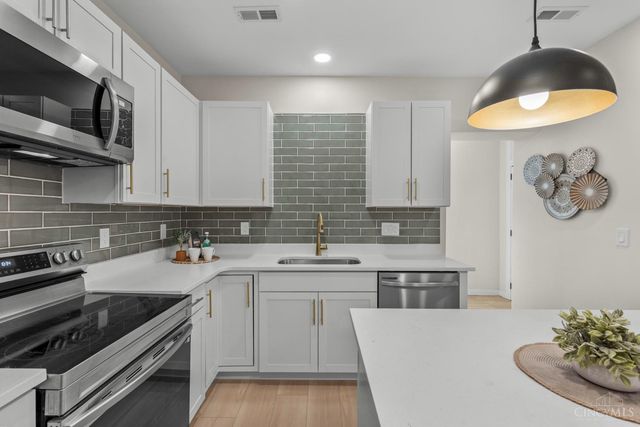 4140 Kirby Avenue, Cincinnati, OH 45223