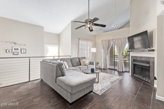 10301 N 70TH Street 210, Paradise Valley, AZ 85253