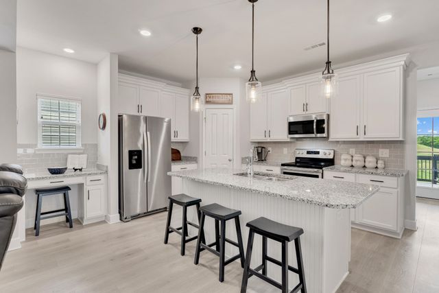 928 Carraway Ln, Spring Hill, TN 37174
