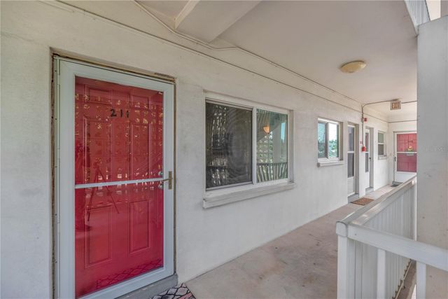 5155 9TH AVENUE N 211, St Petersburg, FL 33710