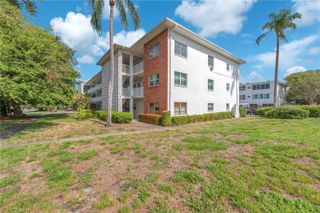 5155 9TH AVENUE N 211, St Petersburg, FL 33710