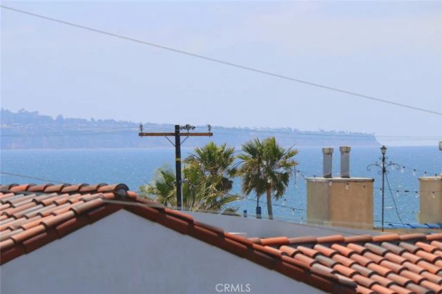 126 Neptune Avenue A, Hermosa Beach, CA 90254