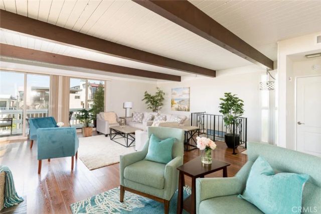 126 Neptune Avenue A, Hermosa Beach, CA 90254