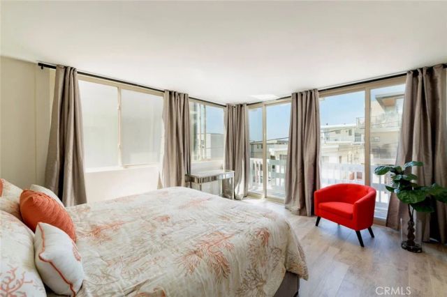 126 Neptune Avenue A, Hermosa Beach, CA 90254