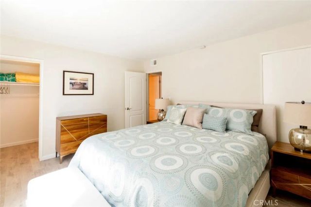 126 Neptune Avenue A, Hermosa Beach, CA 90254