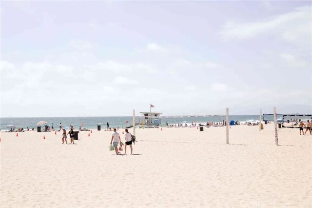 126 Neptune Avenue A, Hermosa Beach, CA 90254
