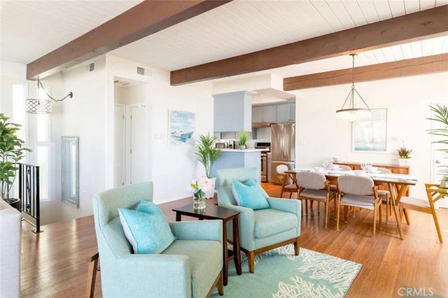 126 Neptune Avenue A, Hermosa Beach, CA 90254