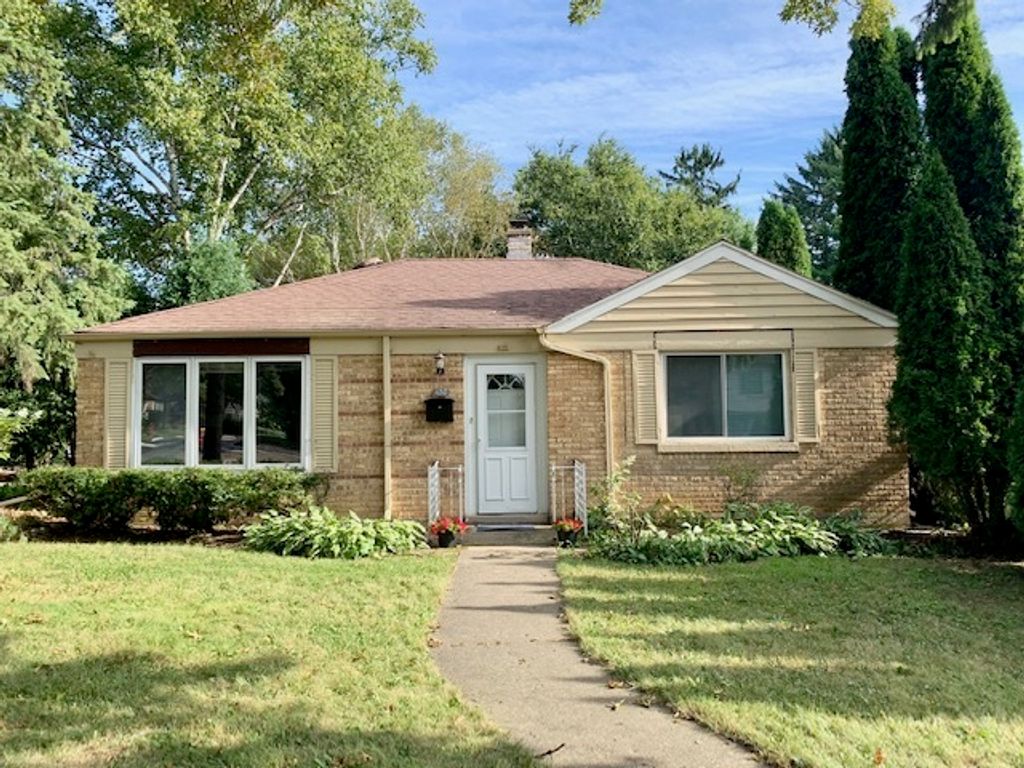 630 E Rockland Road, Libertyville, IL 60048